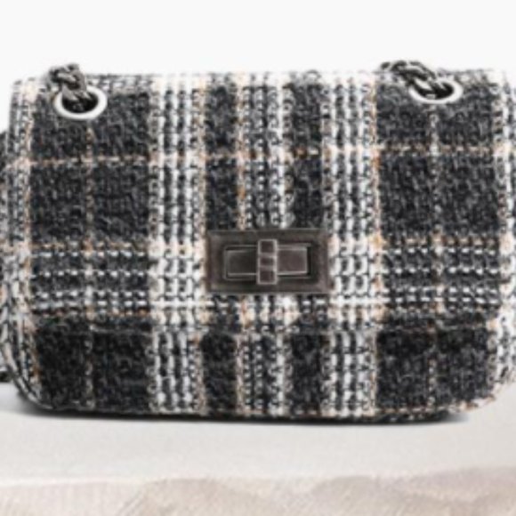 Casual portable messenger bag